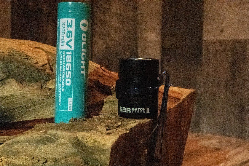 Format compact Olight S2R Baton II