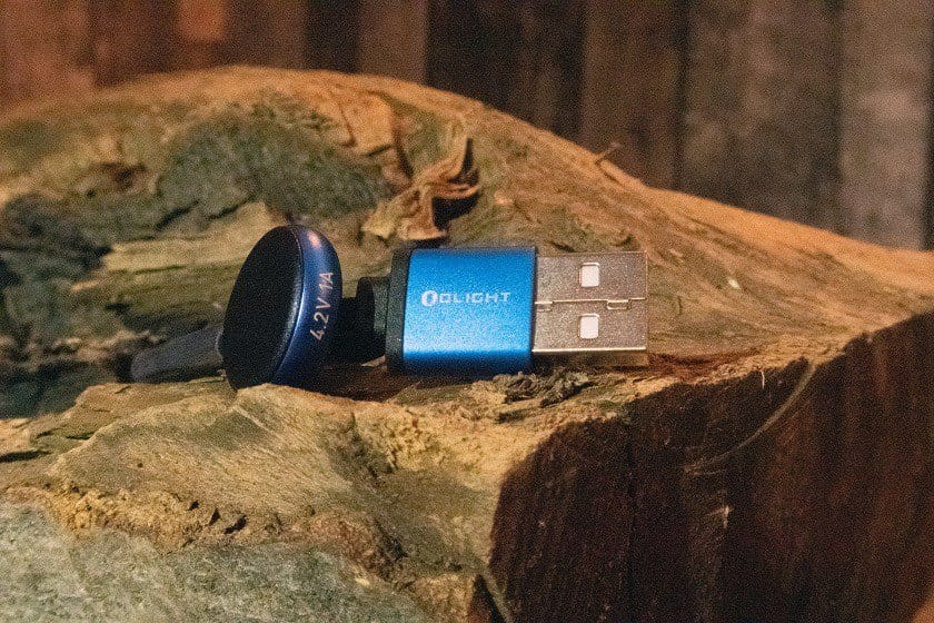 Recharge magnétique MCC II de la Olight S2R Baton II