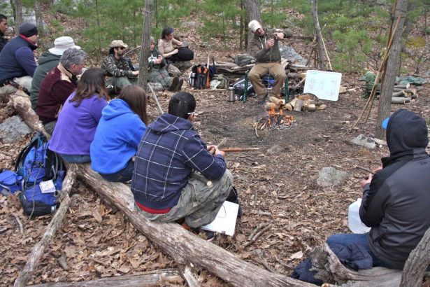 De la survie individuelle à la résilience communautaire